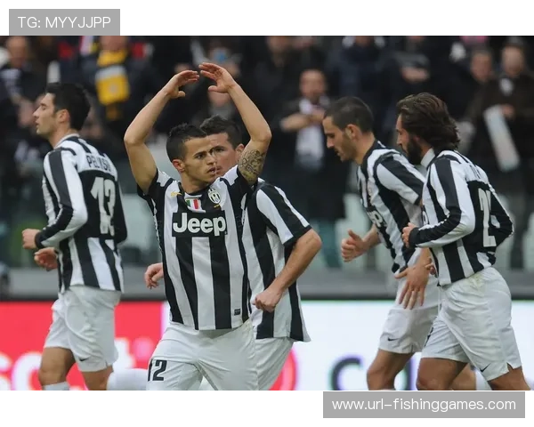 尤文图斯闪电战逆转帕尔马，麦肯尼世界波凸显战术成熟度